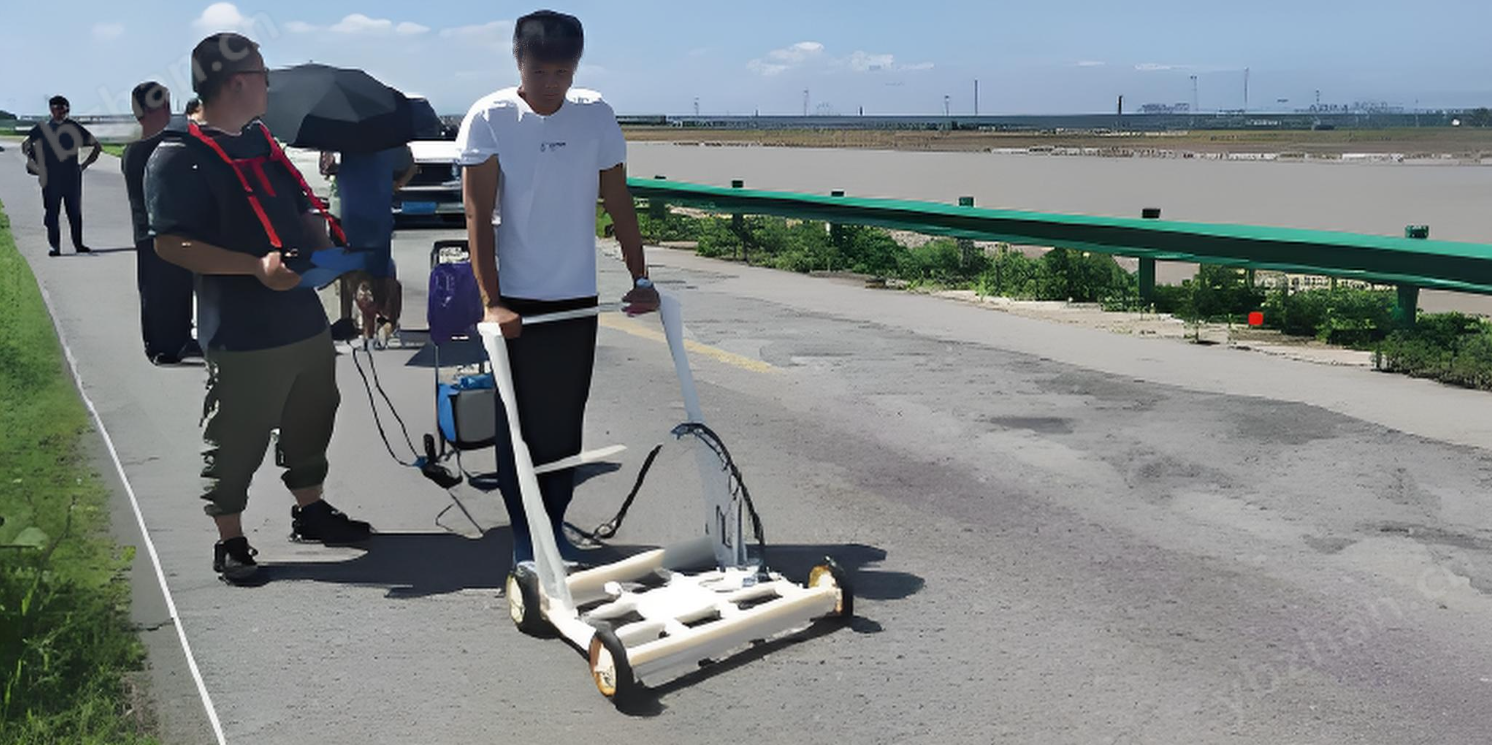 拖曳式瞬變電磁儀（地質(zhì)水壩測(cè)漏儀）